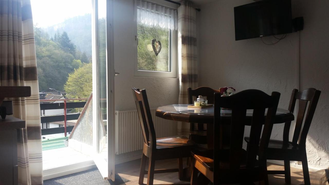 コッヘム Haus Am Dekernbach Bed & Breakfast エクステリア 写真