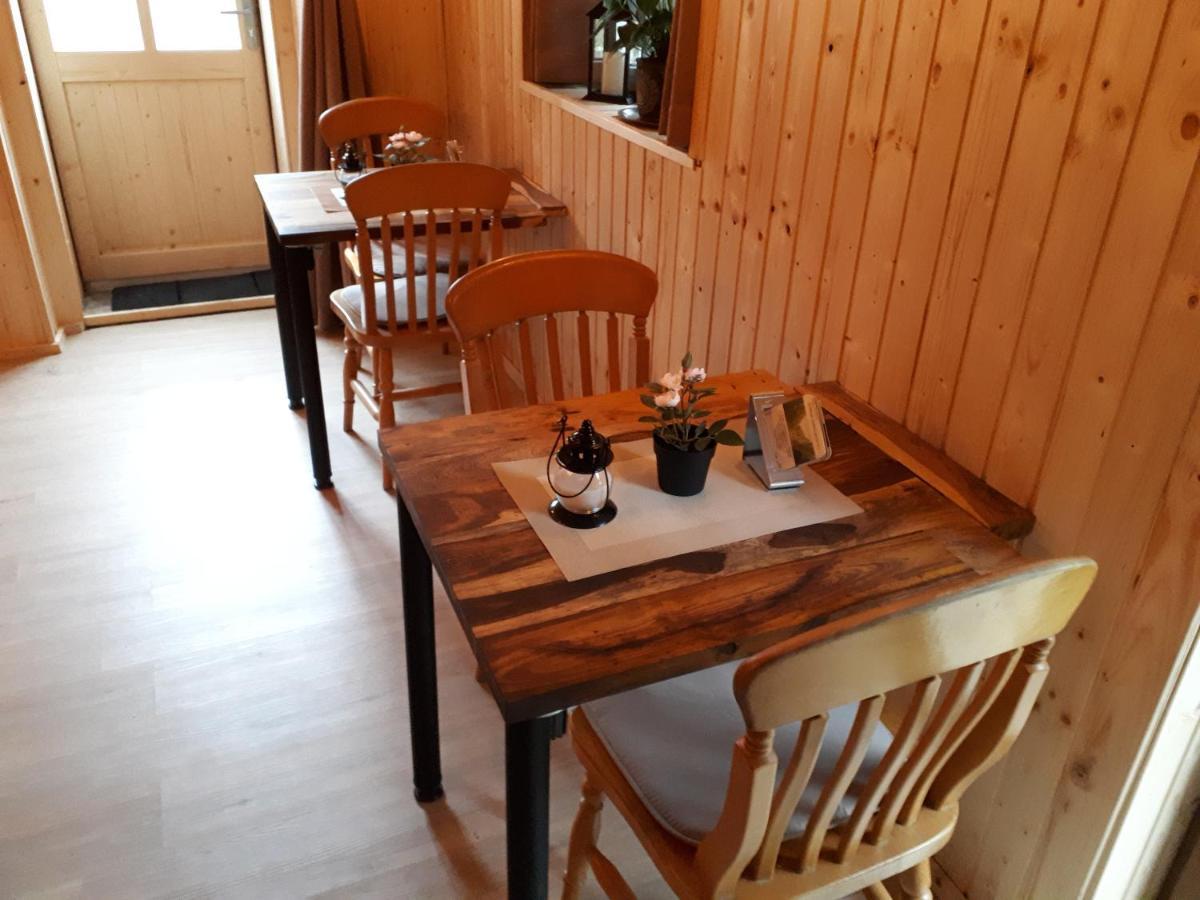 コッヘム Haus Am Dekernbach Bed & Breakfast エクステリア 写真